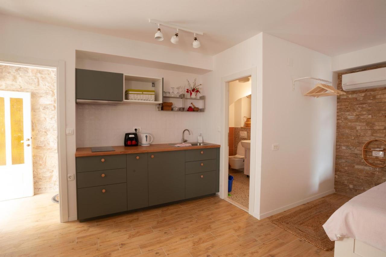 Sketches Of Milna Apartment Milna  Ngoại thất bức ảnh